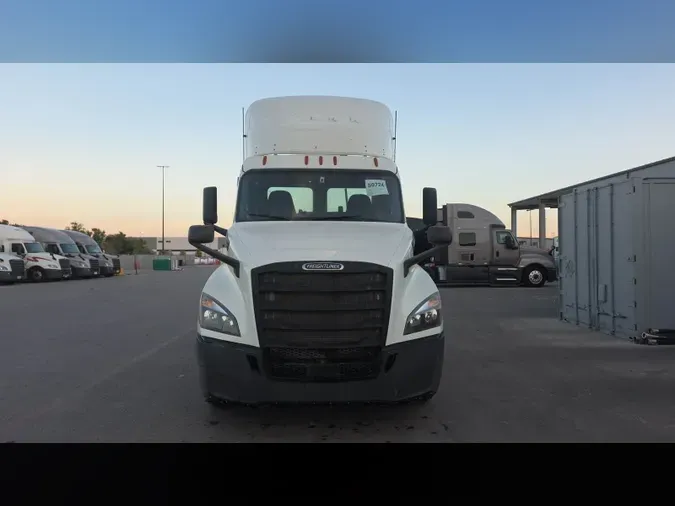 2020 Freightliner Cascadia 1261bb44e47db1a5effae825d46acaafa4e