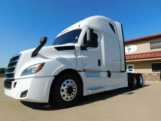 2022 Freightliner New Cascadia 126