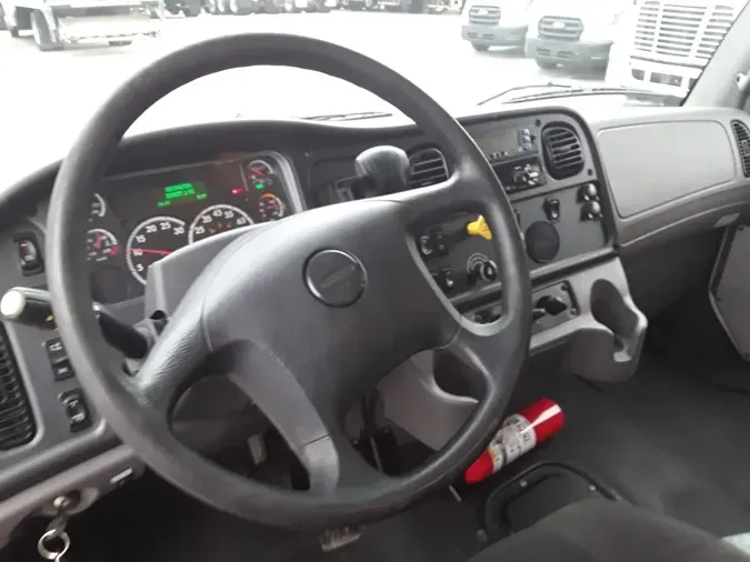 2021 FREIGHTLINER/MERCEDES M2 106