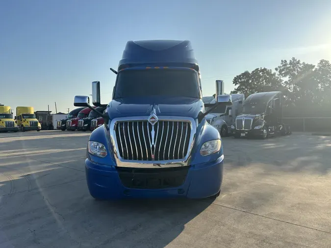 2020 International LT625
