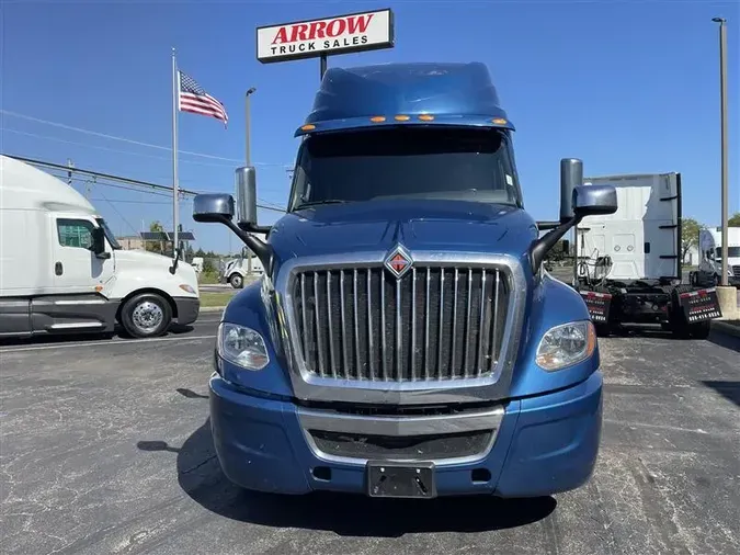 2023 INTERNATIONAL LT625
