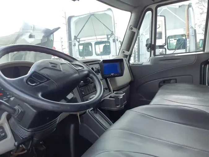 2018 NAVISTAR INTERNATIONAL 4300 LP