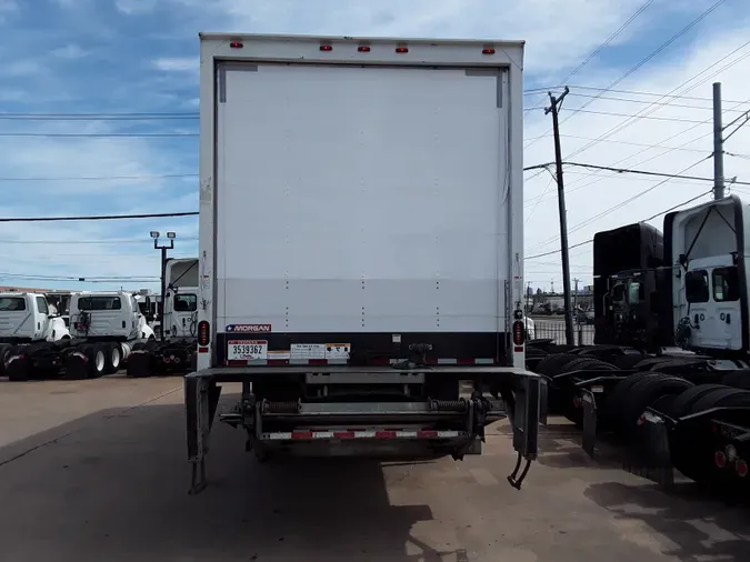 2018 FREIGHTLINER/MERCEDES M2 106