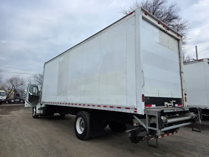 2018 FREIGHTLINER/MERCEDES M2 106