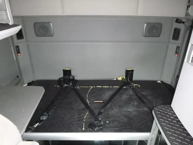 2021 Kenworth T6801bcc8483f2a7a646a6b04872cfc0b1ff