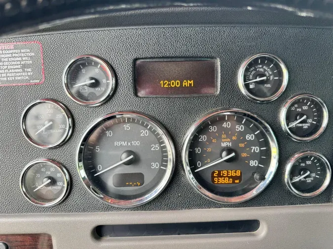 2017 Peterbilt 389