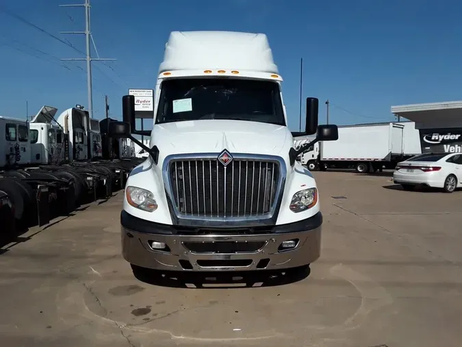 2019 NAVISTAR INTERNATIONAL LT625 SLPR CAB