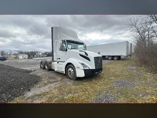 2019 Volvo VNL300