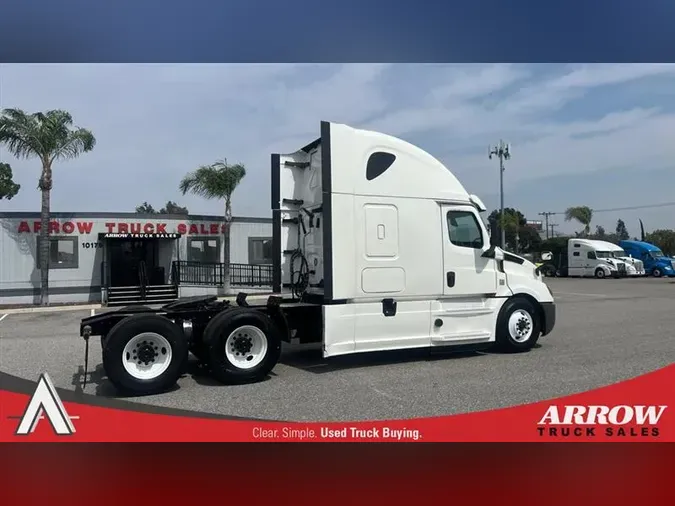 2020 FREIGHTLINER CA126