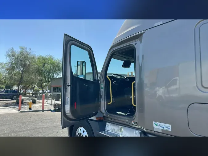 2024 Freightliner Cascadia 1261bd960a375b9d32671794f62d7ea6f4d