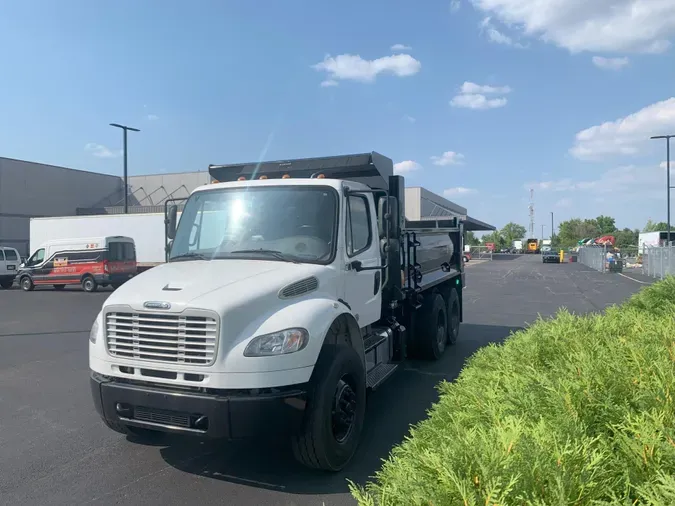 2019 Freightliner Business Class M2 106