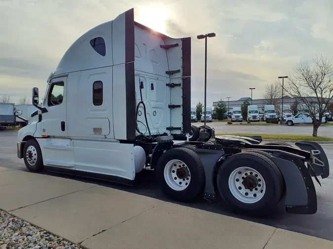 2020 FREIGHTLINER/MERCEDES NEW CASCADIA PX12664