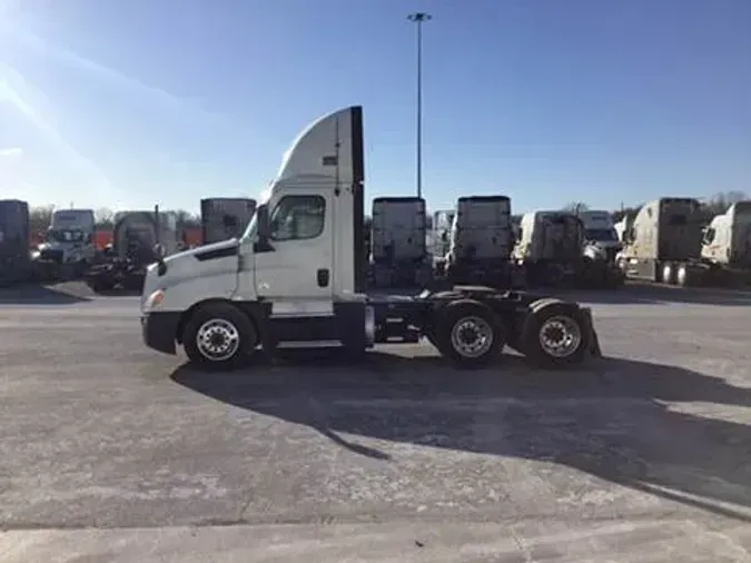 2019 Freightliner Cascadia