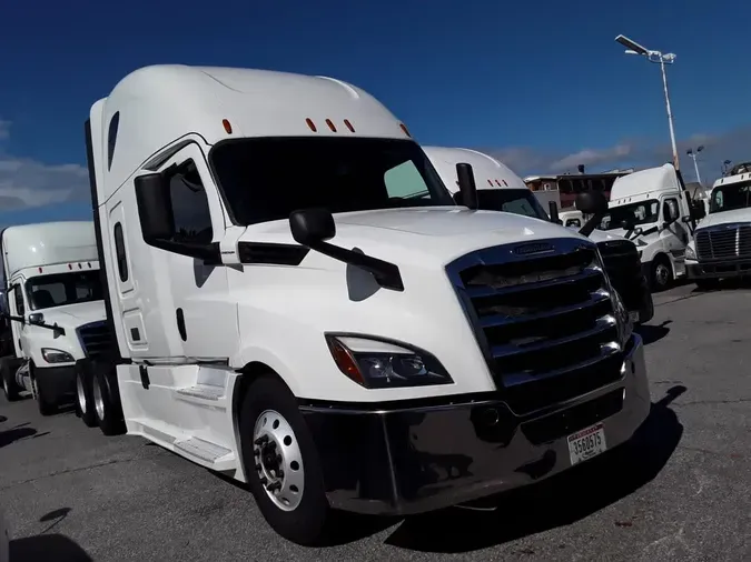 2019 FREIGHTLINER NEW CASCADIA PX12664