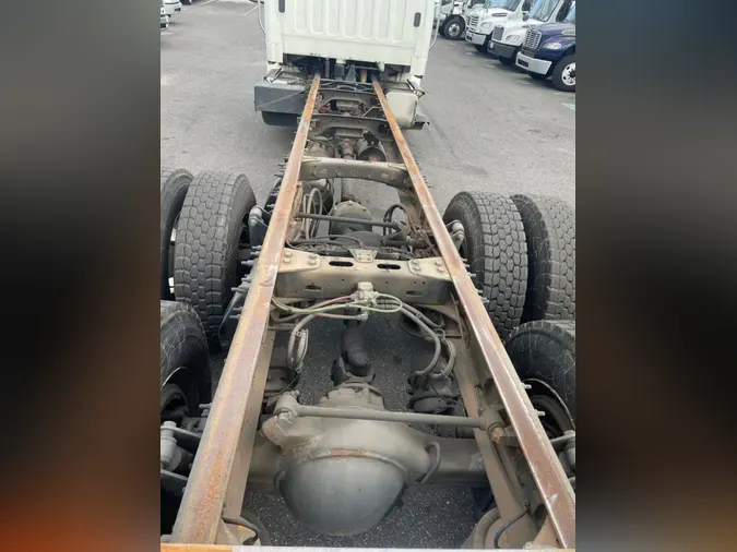 2017 FREIGHTLINER/MERCEDES M2 106