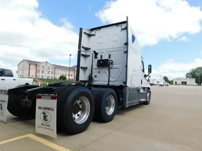 2019 Freightliner Cascadia 125