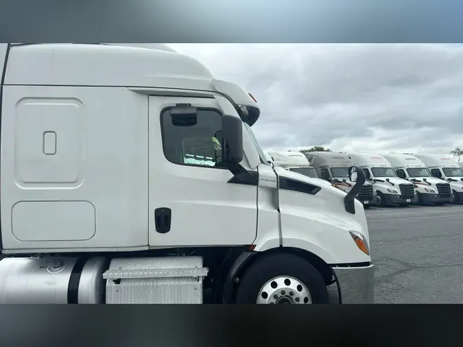 2021 Freightliner Cascadia 1261bf46f4deec5c5b84747c807b9dc5780