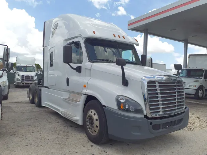 2019 FREIGHTLINER/MERCEDES CASCADIA 125