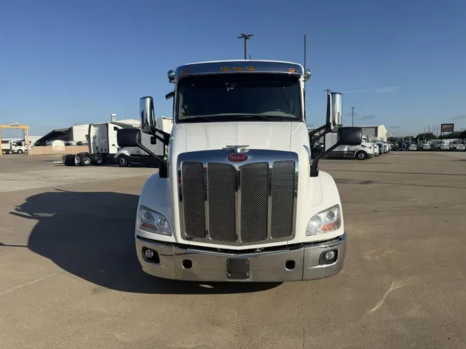 2021 Peterbilt 579