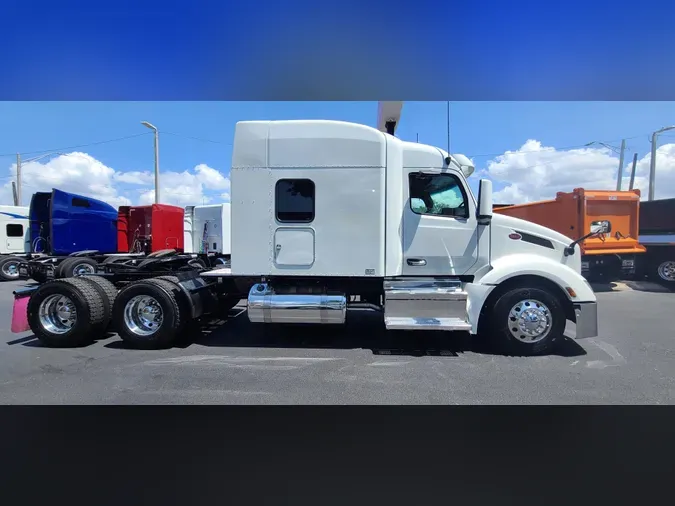 2022 Peterbilt 5791bf7fcd8d7777738714f4f58a5d585eb