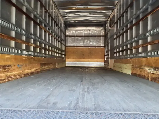 2019 FREIGHTLINER/MERCEDES M2 106