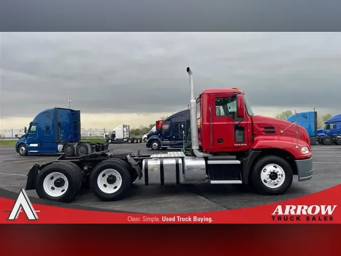 2016 MACK CXU613