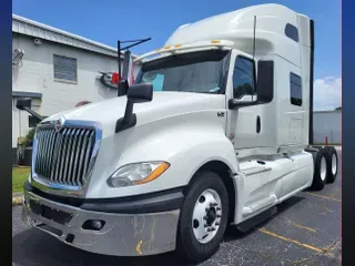 2020 NAVISTAR INTERNATIONAL LT625 SLPR CAB