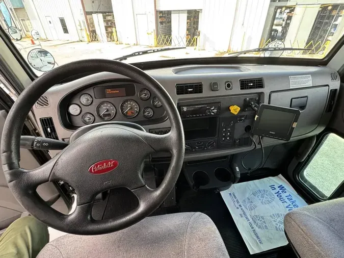 2020 Peterbilt 337