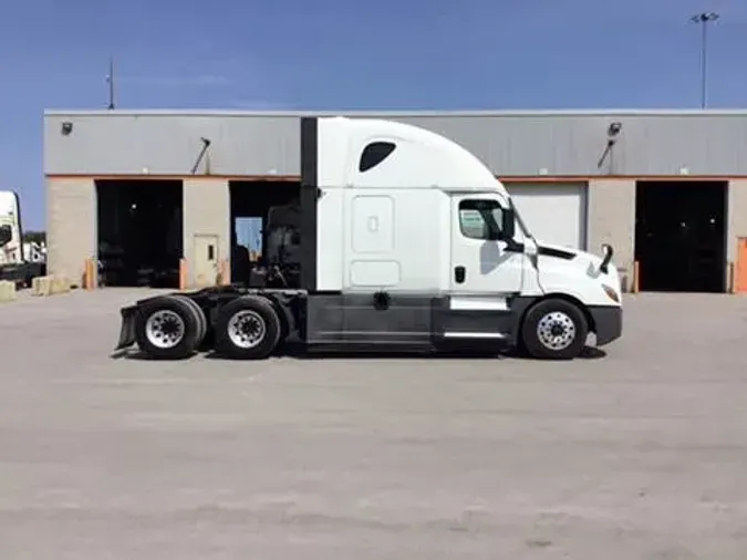 2020 Freightliner Cascadia