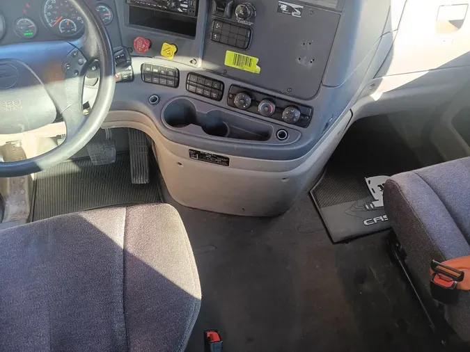 2018 FREIGHTLINER/MERCEDES CASCADIA 113