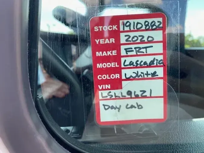 2020 Freightliner Cascadia