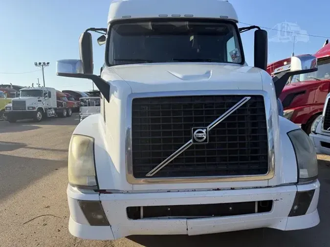 2015 VOLVO VNL64T6701c06d0729ba5fb421dc193a57c3e19c8