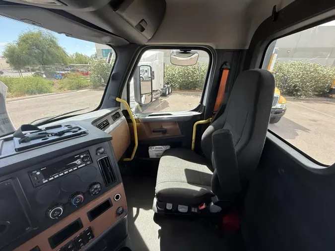 2022 Freightliner Cascadia