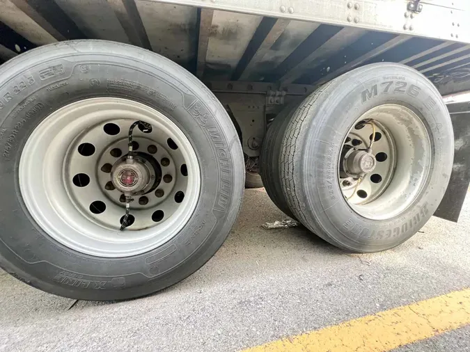 2017 UTILITY VS2RA1c08f39ce3eb53931bf47b49d95ea751