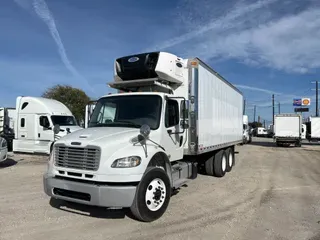 2017 FREIGHTLINER/MERCEDES M2 106