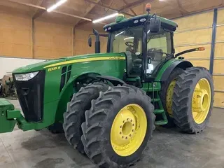 2011 John Deere 8335R