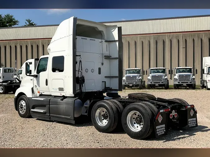 2022 INT LT625 6x4