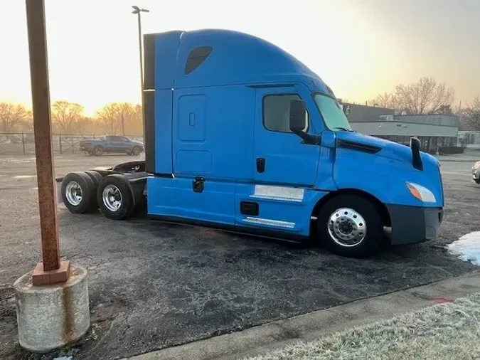 2022 Freightliner Cascadia