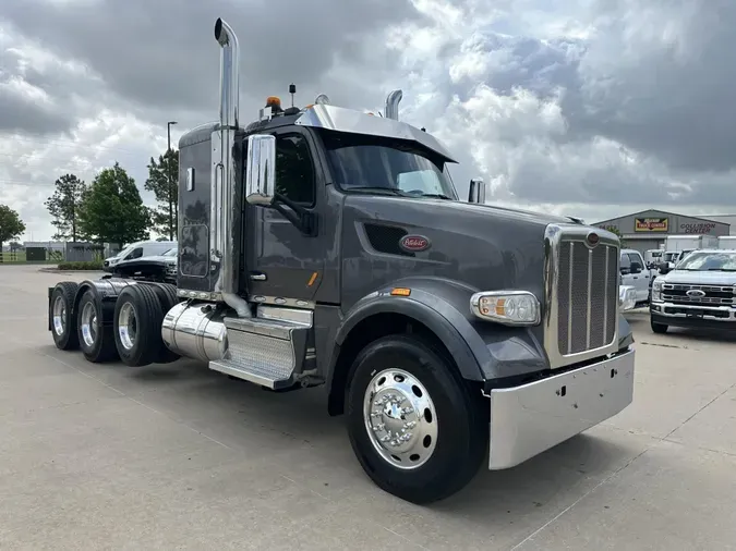 2021 Peterbilt 567