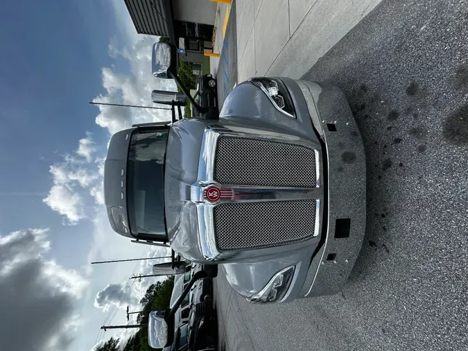 2023 Kenworth T680