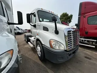 2010 FREIGHTLINER CASCADIA 113