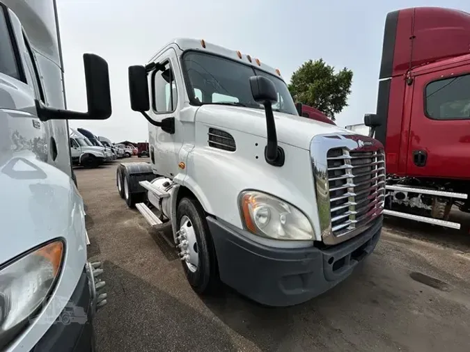 2010 FREIGHTLINER CASCADIA 1131c1671d9cfcc7406034a460a557d8ee0