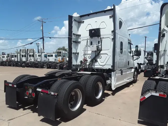 2020 FREIGHTLINER NEW CASCADIA PX12664
