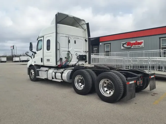 2020 FREIGHTLINER/MERCEDES NEW CASCADIA 116