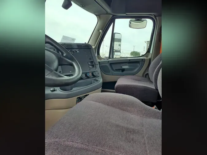 2018 FREIGHTLINER CASCADIA 125