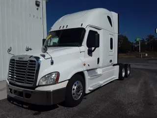 2017 Freightliner CASCADIA 125