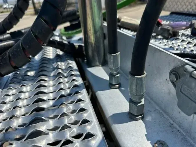 2022 Peterbilt 389