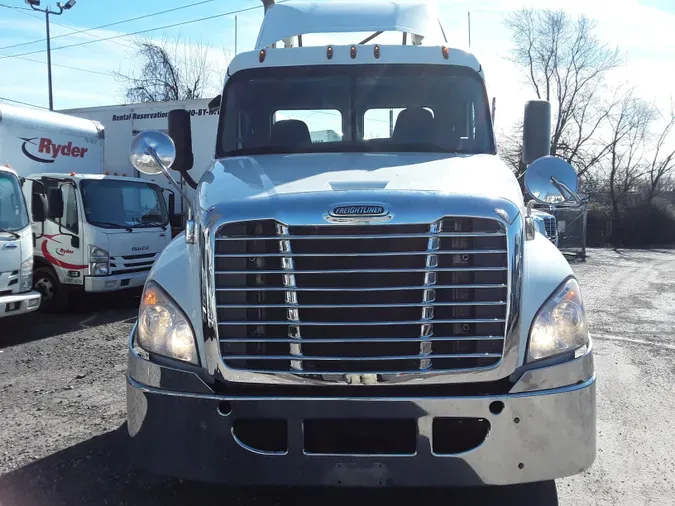 2018 FREIGHTLINER/MERCEDES CASCADIA 125