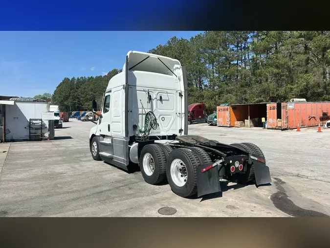 2021 Freightliner Cascadia 1261c1e61ffcff049ead518594ee580976f