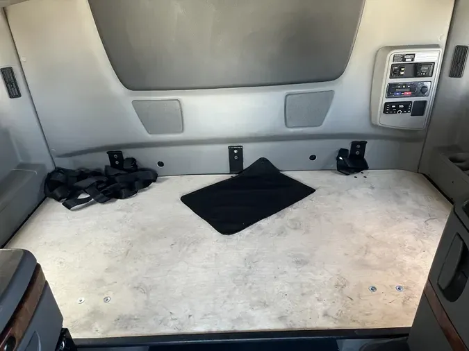 2022 International LT625